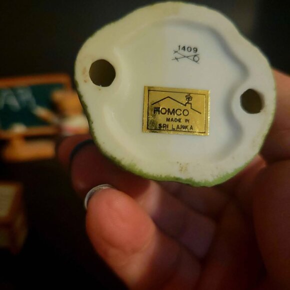 Vintage Homco Porcelain Figurines, "Bears at School" Collection - Picture 2 of 4